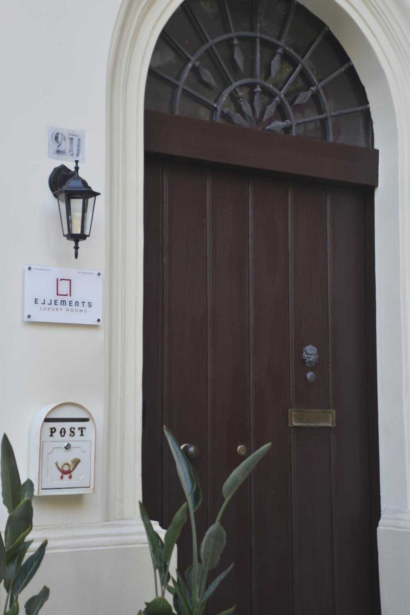 Ellements - Luxury Rooms Brindisi Luaran gambar