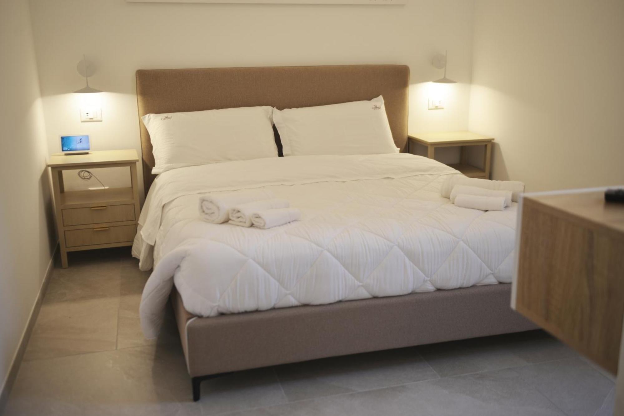 Ellements - Luxury Rooms Brindisi Luaran gambar